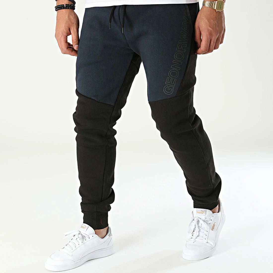 Grosses soldes 🔔 Pantalon Jogging Moriarty Noir Bleu Marine de Geographical Norway 😀 1 Grosses soldes 🔔 Pantalon Jogging Moriarty Noir Bleu Marine de Geographical Norway 😀