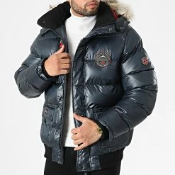 Coupon ✨ Doudoune Capuche Bugs Bleu Marine de Geographical Norway 😀