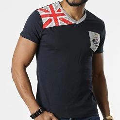 Coupon ✔️ Tee 👕 Shirt Poche Col V Jengland Bleu Marine de Geographical Norway 🔥 -Geographical Norway Soldes Boutique geographical norway 310034 JENGLAND NAVY 20220322T150928 03