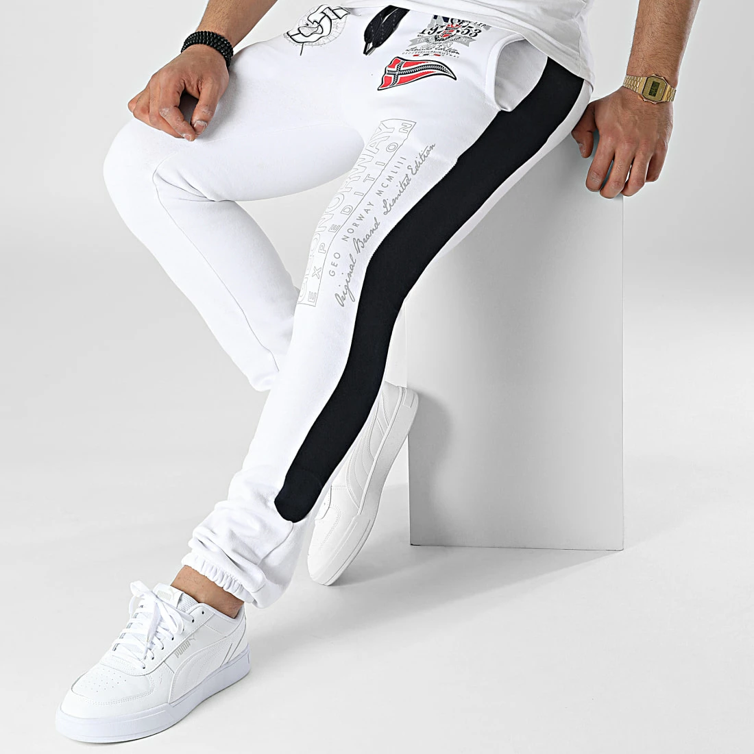 Remise 😀 Pantalon Jogging A Bandes Mantibe Blanc Bleu Marine de Geographical Norway ✨ 2 Remise 😀 Pantalon Jogging A Bandes Mantibe Blanc Bleu Marine de Geographical Norway ✨ – Image 2