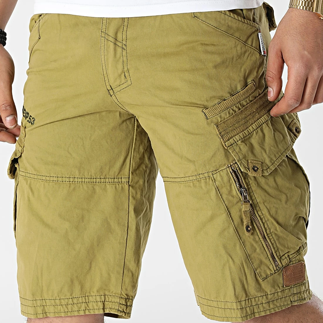 Tout neuf 👍 Short Cargo Pierre Vert Kaki de Geographical Norway 👍 1 Tout neuf 👍 Short Cargo Pierre Vert Kaki de Geographical Norway 👍