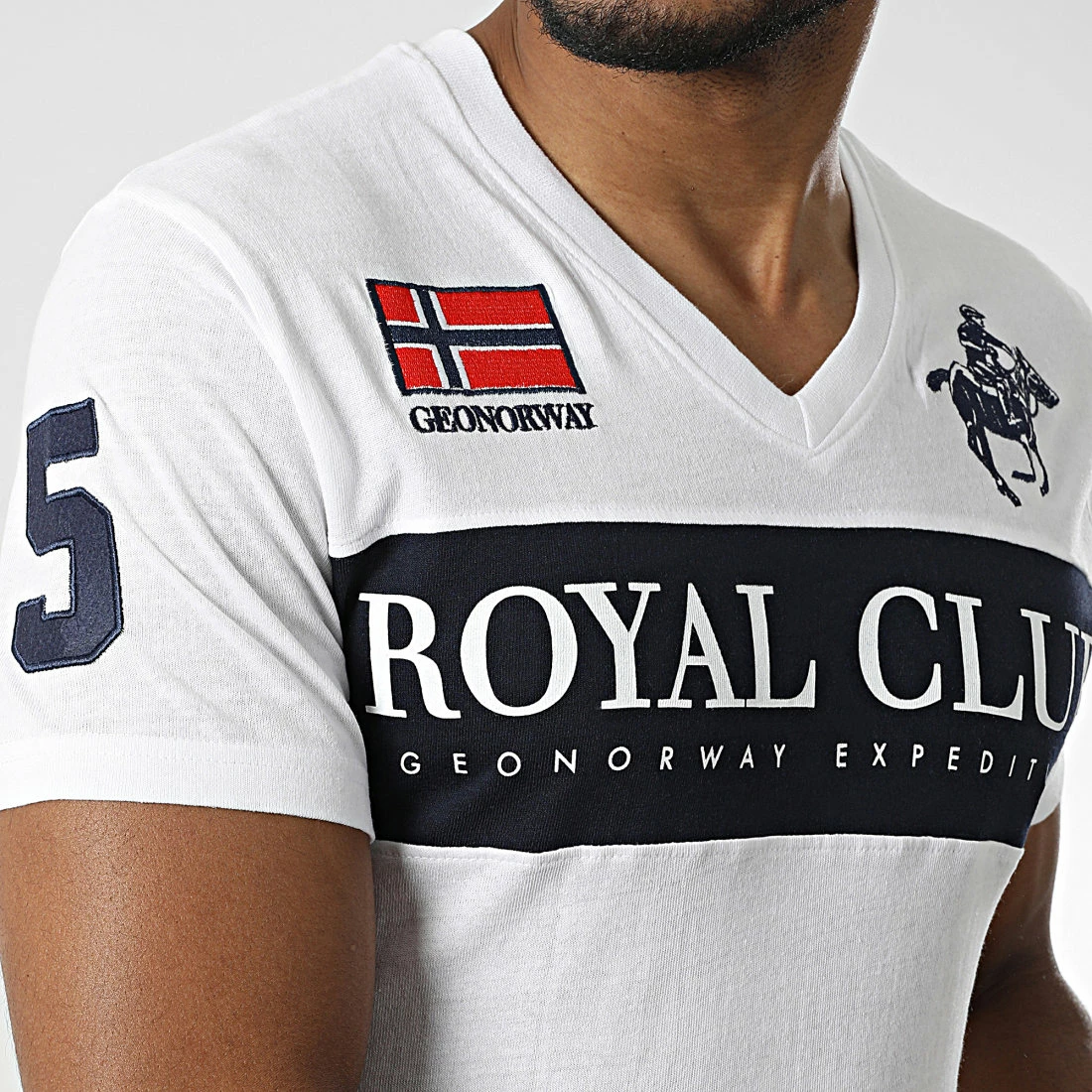 Promo 🤩 Tee 👕 Shirt Col V Jahorse Blanc de Geographical Norway 🤩 2 Promo 🤩 Tee 👕 Shirt Col V Jahorse Blanc de Geographical Norway 🤩 – Image 2