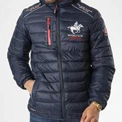 Offres 😉 Doudoune Capuche Brick Bleu Marine de Geographical Norway 🥰 -Geographical Norway Soldes Boutique geographical norway 347163 BRICK NAVY 20221110T151847 03