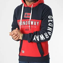 Grosses soldes ✔️ Sweat Capuche Ferato Rouge Bleu Marine de Geographical Norway 😉